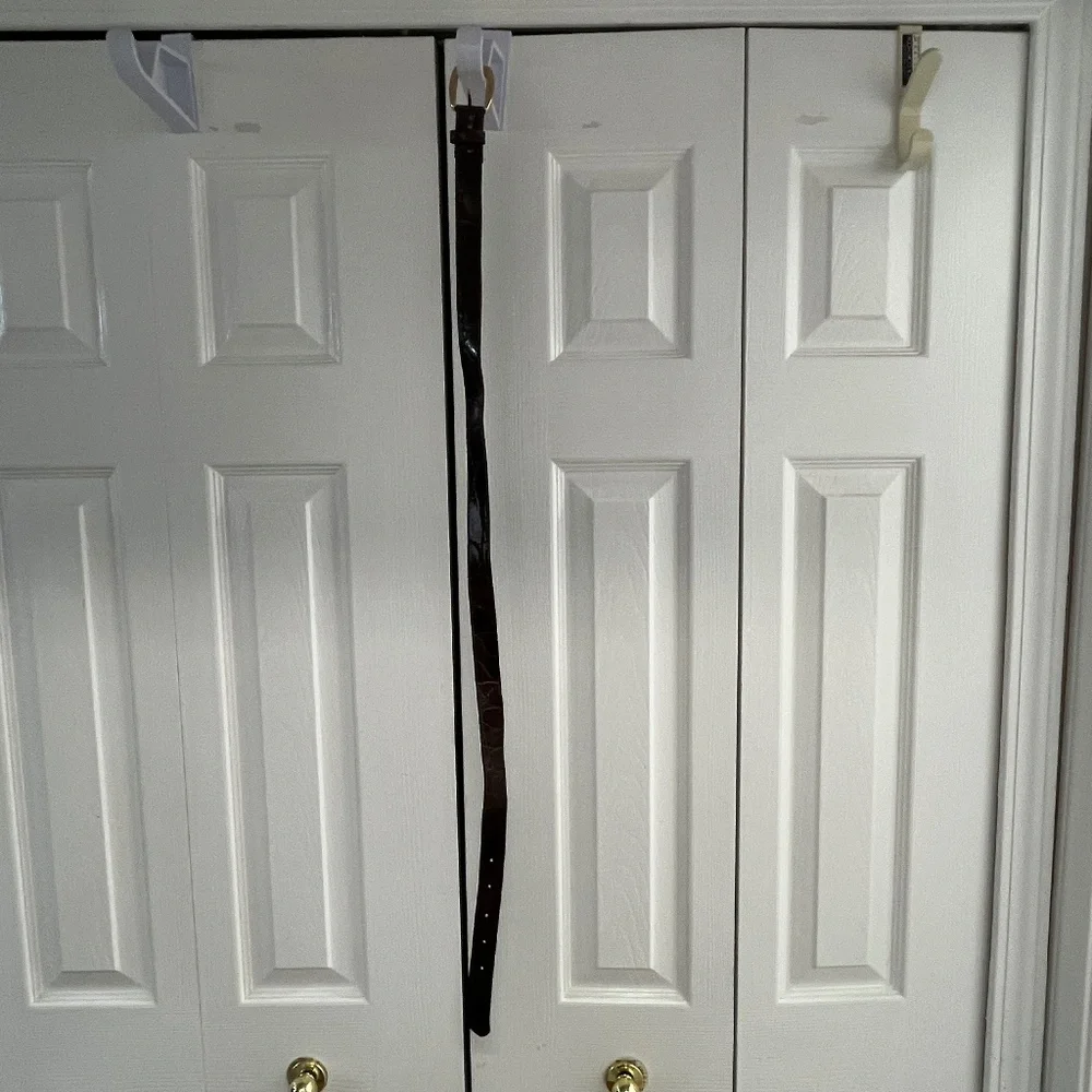 Women's Brown Vinyl Belt 37" - Picture 6 of 16